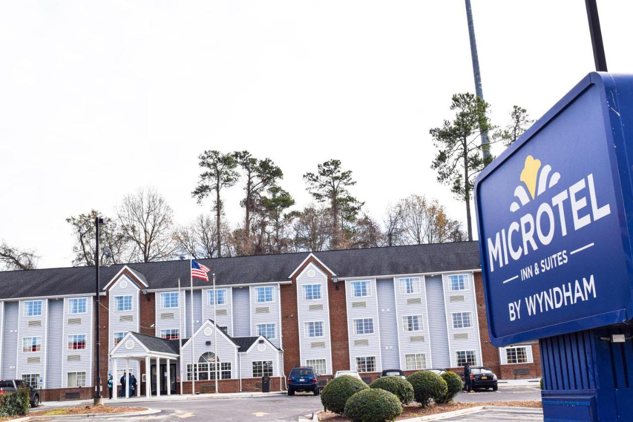 Travelers Inn And Suites Raleigh Exteriör bild