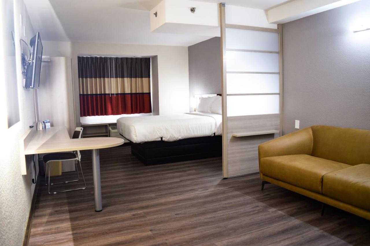 Travelers Inn And Suites Raleigh Exteriör bild